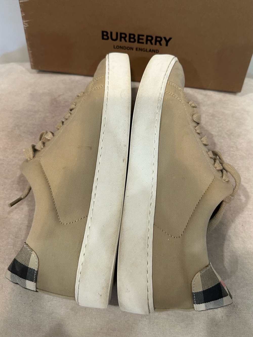 Burberry Sneakers - Picture 7 of 10